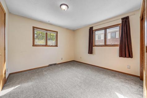 1407 17th Street S Fargo ND 58103