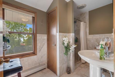4 Lakeside Court Duluth MN 55804