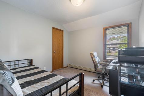 4 Lakeside Court Duluth MN 55804