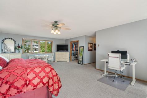 4 Lakeside Court Duluth MN 55804