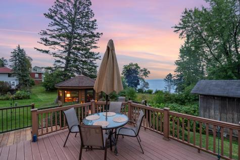 4 Lakeside Court Duluth MN 55804