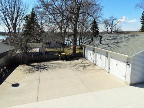 5134 E Eagle Lake Road Willmar MN 56201