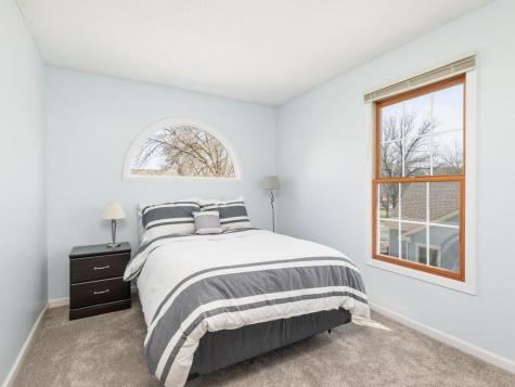 11011 Oregon Curve Bloomington MN 55438