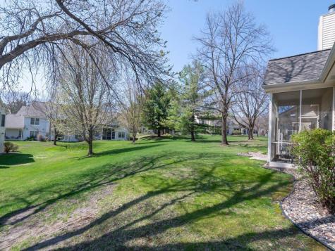 11011 Oregon Curve Bloomington MN 55438