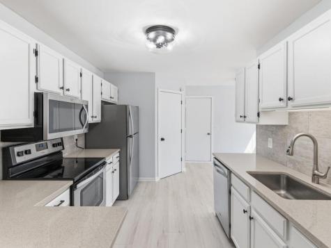 11011 Oregon Curve Bloomington MN 55438