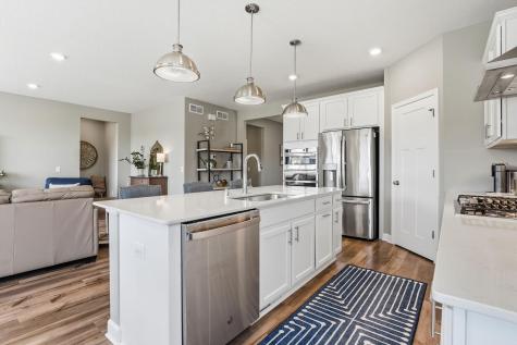 4565 Cobalt Lane Woodbury MN 55129