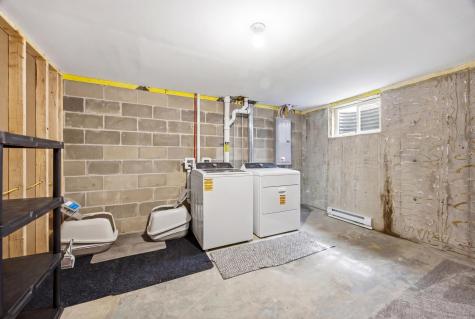239 12 1/2 Avenue E West Fargo ND 58078