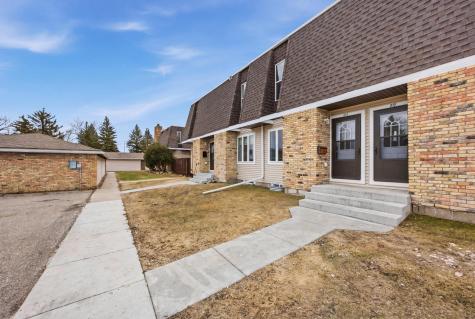 239 12 1/2 Avenue E West Fargo ND 58078