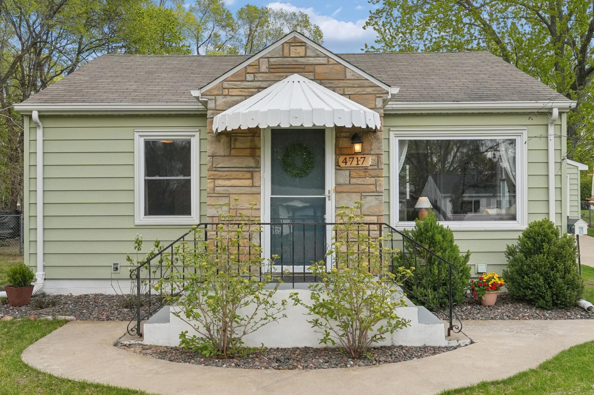 4717 2nd Street NE Fridley MN 55421