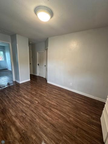 604 9th Street N Wahpeton ND 58075