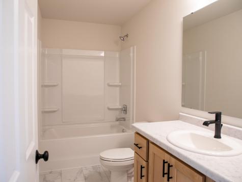 1474 66th Avenue S Fargo ND 58104