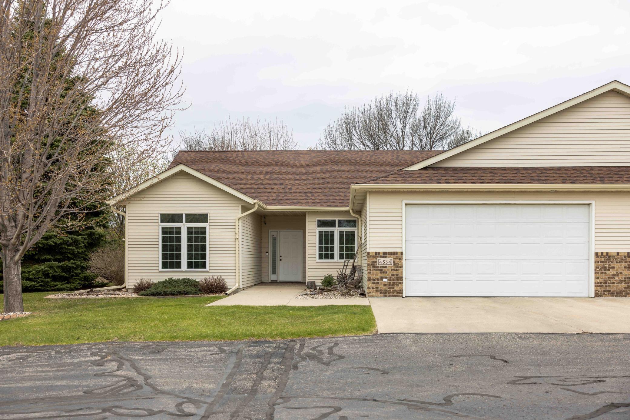 4534 3rd Street S Moorhead MN 56560