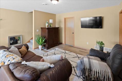38260 Explorer Circle North Branch MN 55056