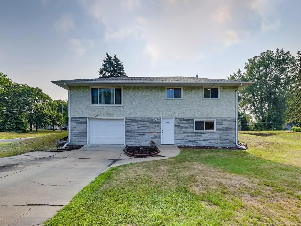 7471 Van Buren Street NE Fridley MN 55432