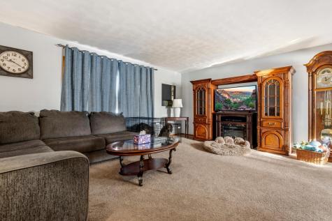 7471 Van Buren Street NE Fridley MN 55432
