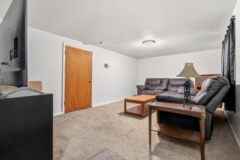 7471 Van Buren Street NE Fridley MN 55432