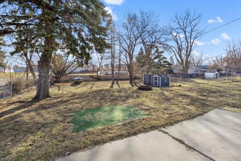 7471 Van Buren Street NE Fridley MN 55432