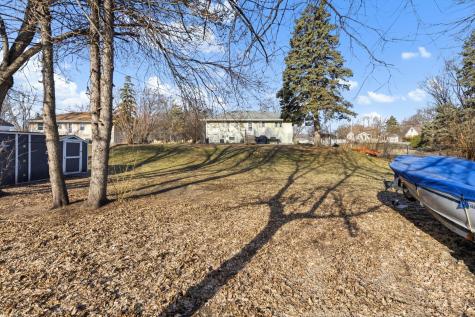 7471 Van Buren Street NE Fridley MN 55432