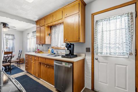 7471 Van Buren Street NE Fridley MN 55432