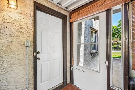 961 Livingston Avenue West Saint Paul MN 55118