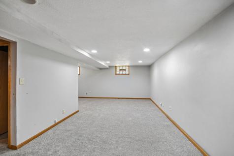 961 Livingston Avenue West Saint Paul MN 55118