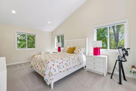 45 Clay Cliffe Drive Tonka Bay MN 55331