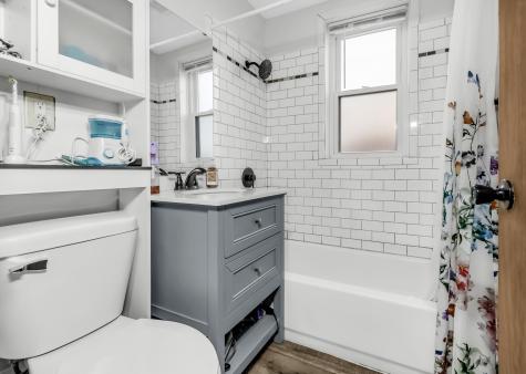 1106 Irving Avenue N Minneapolis MN 55411