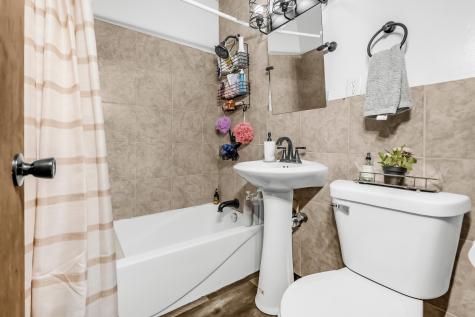 1106 Irving Avenue N Minneapolis MN 55411