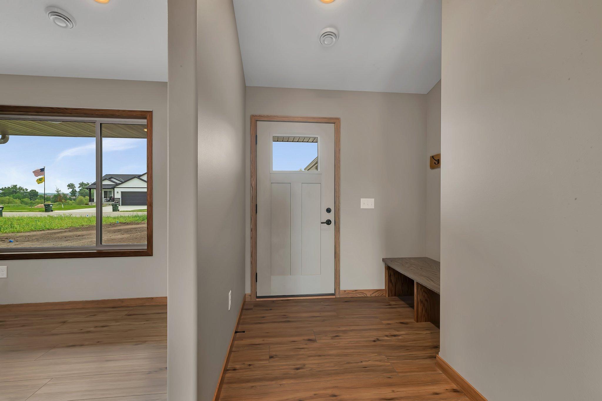 212 Woolgrass Way Avon MN 56310