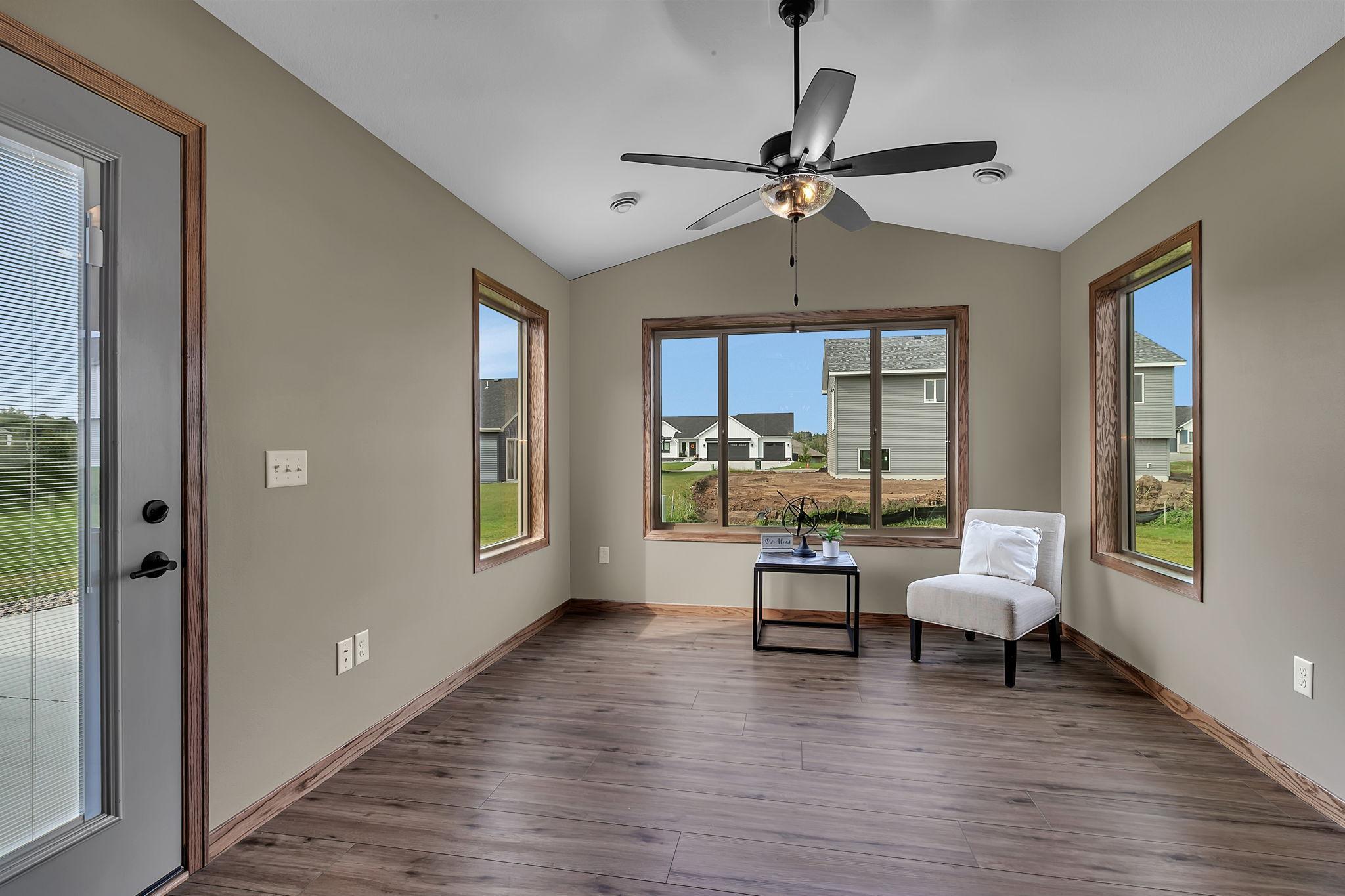 212 Woolgrass Way Avon MN 56310