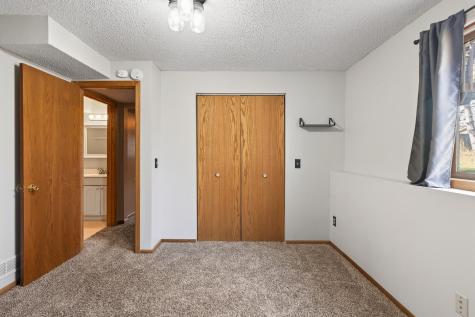 1325 Roosevelt Street Anoka MN 55303