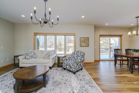 9460 138th Street W Savage MN 55378