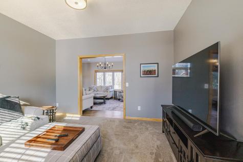 9460 138th Street W Savage MN 55378