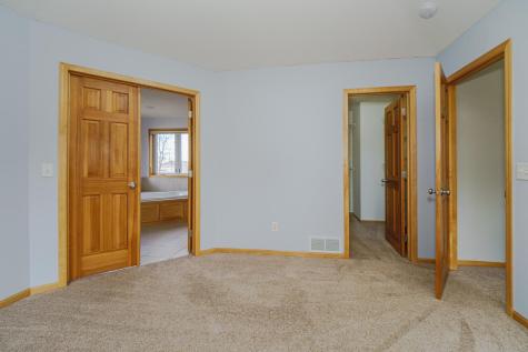 9460 138th Street W Savage MN 55378
