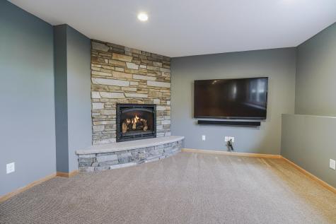 9460 138th Street W Savage MN 55378