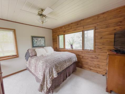 6095 Highway 1 Silver Bay MN 55614