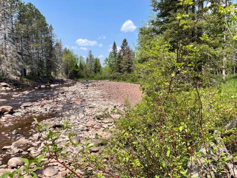 6095 Highway 1 Silver Bay MN 55614