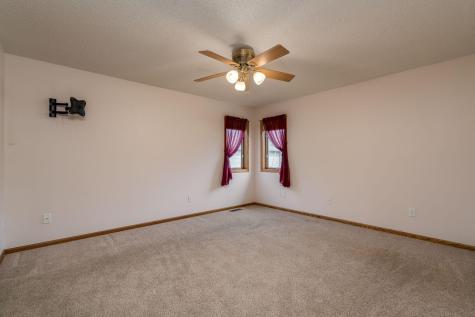 100 Crystal Lane Mankato MN 56001