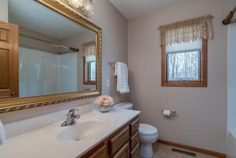 100 Crystal Lane Mankato MN 56001