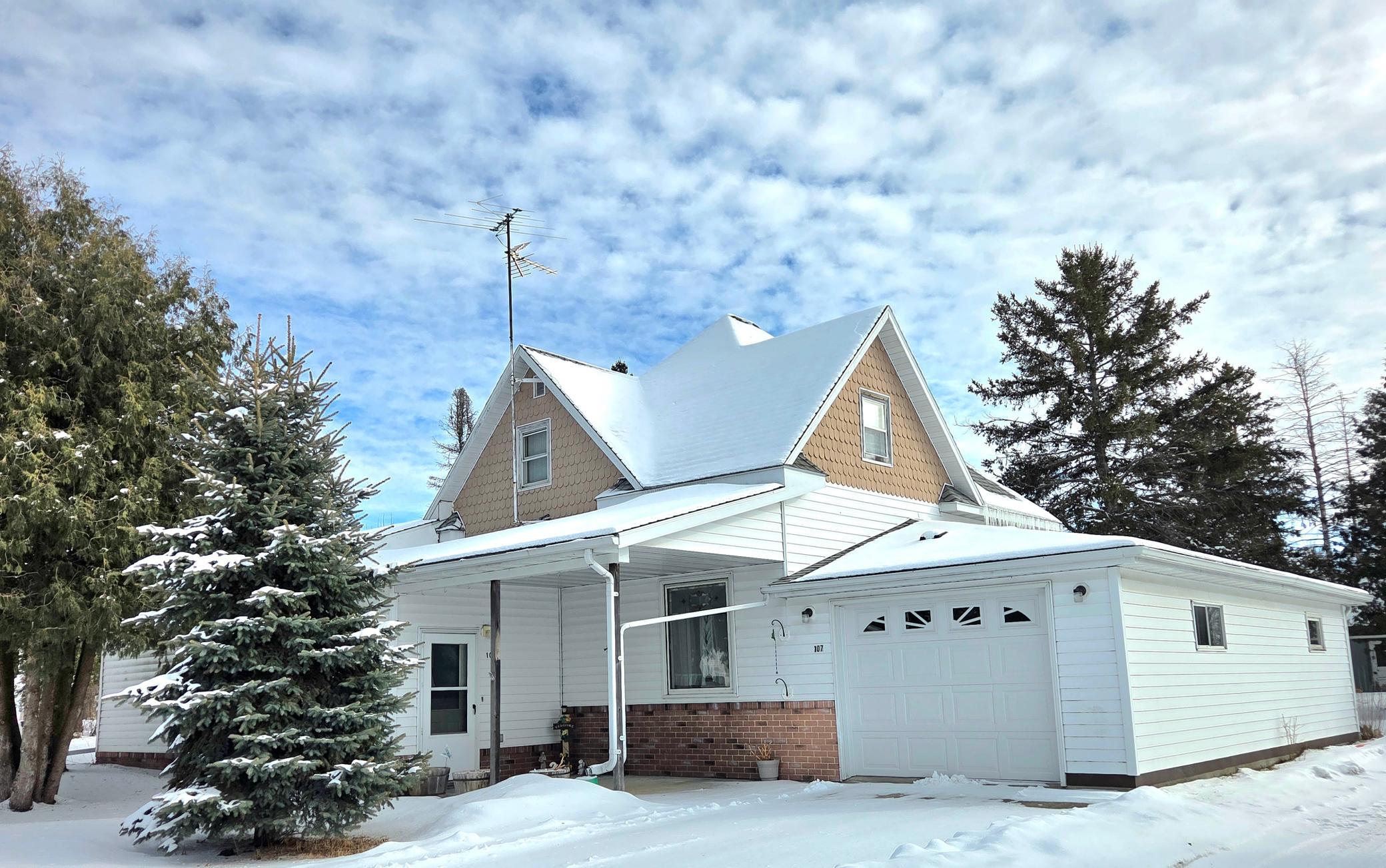 107 Lincoln Avenue NW Twin Valley MN 56584