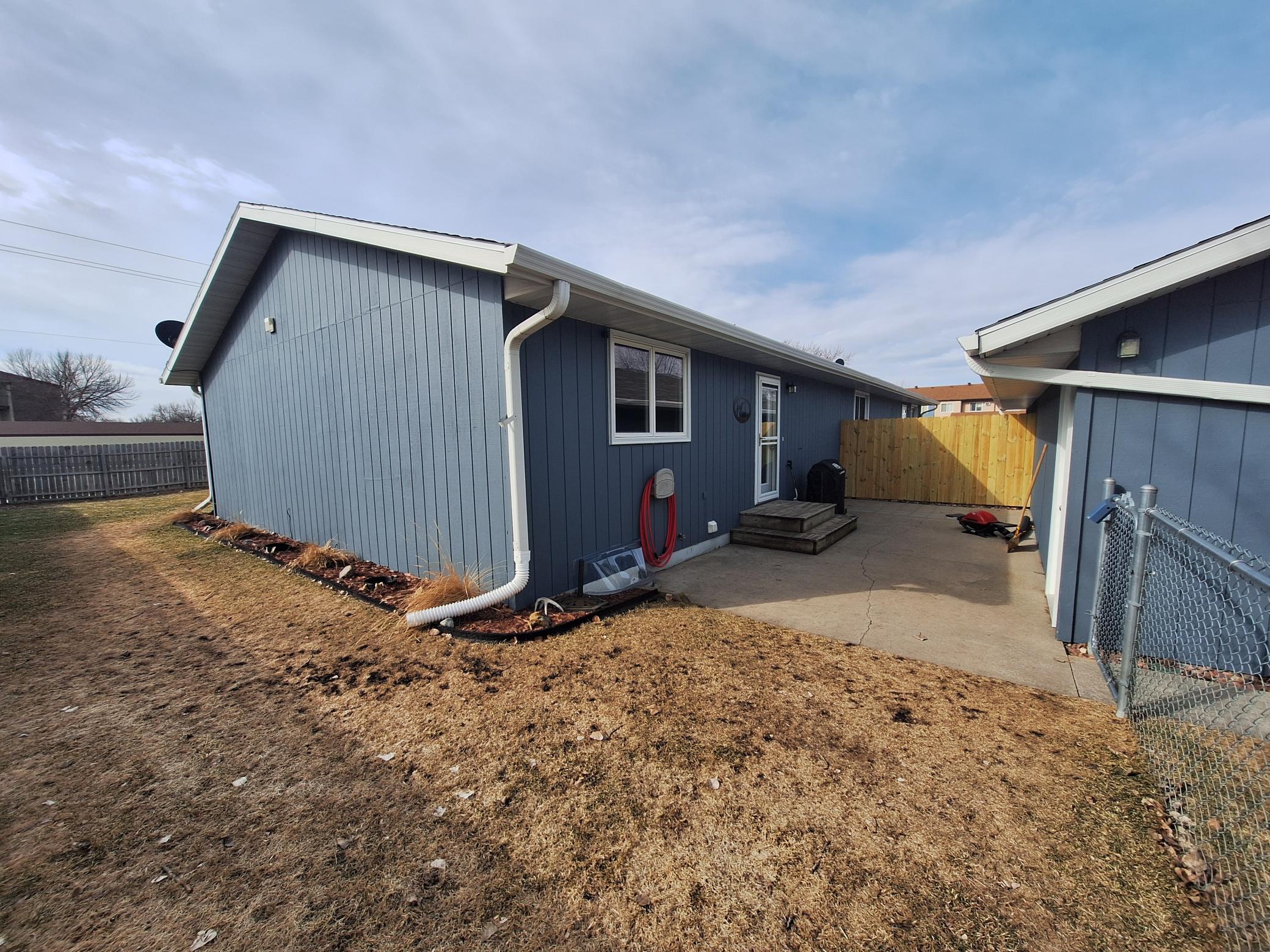2111 32nd Avenue S Fargo ND 58103