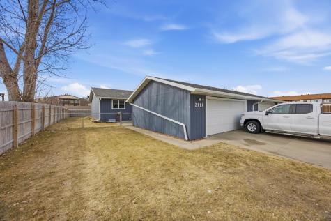2111 32nd Avenue S Fargo ND 58103
