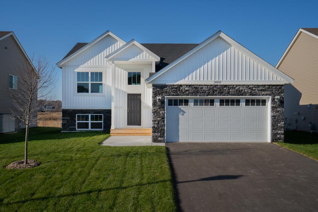 671 47th Avenue NE Saint Cloud MN 56304