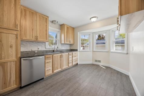 1652 Atlantic Street Saint Paul MN 55106