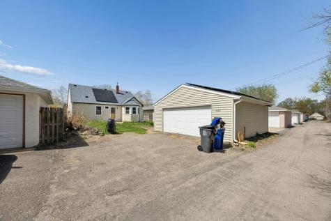 1652 Atlantic Street Saint Paul MN 55106