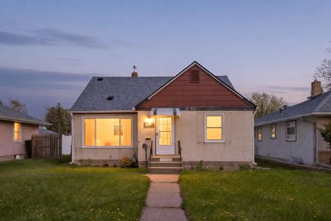 1652 Atlantic Street Saint Paul MN 55106