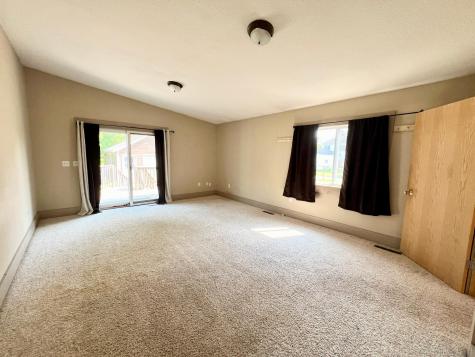 450 7th Street NW Valley City ND 58072