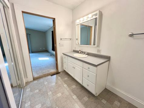 450 7th Street NW Valley City ND 58072