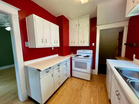 450 7th Street NW Valley City ND 58072