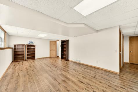 1915 Folwell Drive SW Rochester MN 55902